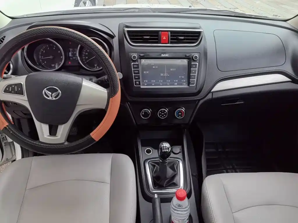 BAIC Huansu S3 2018 2017 1.5L Manual Luxury