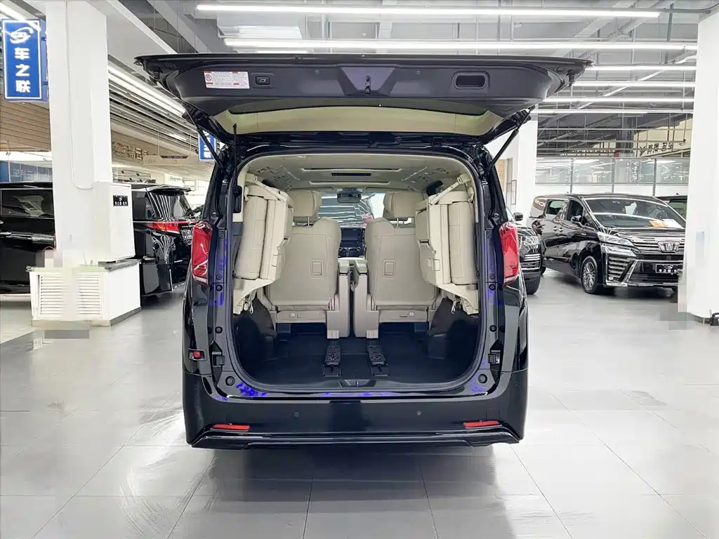 Toyota Alphard 2019 Hybrid 2.5L Premium Edition фото 12
