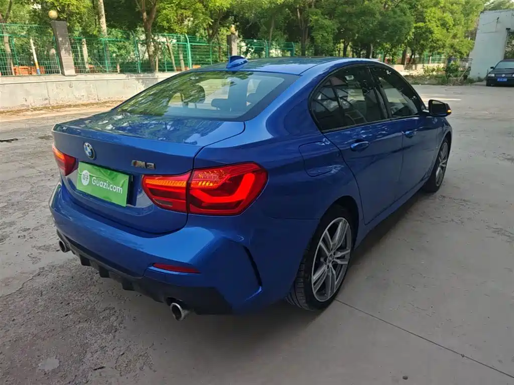 BMW 1 Series 2019 120i Leading M Sport Package фото 7