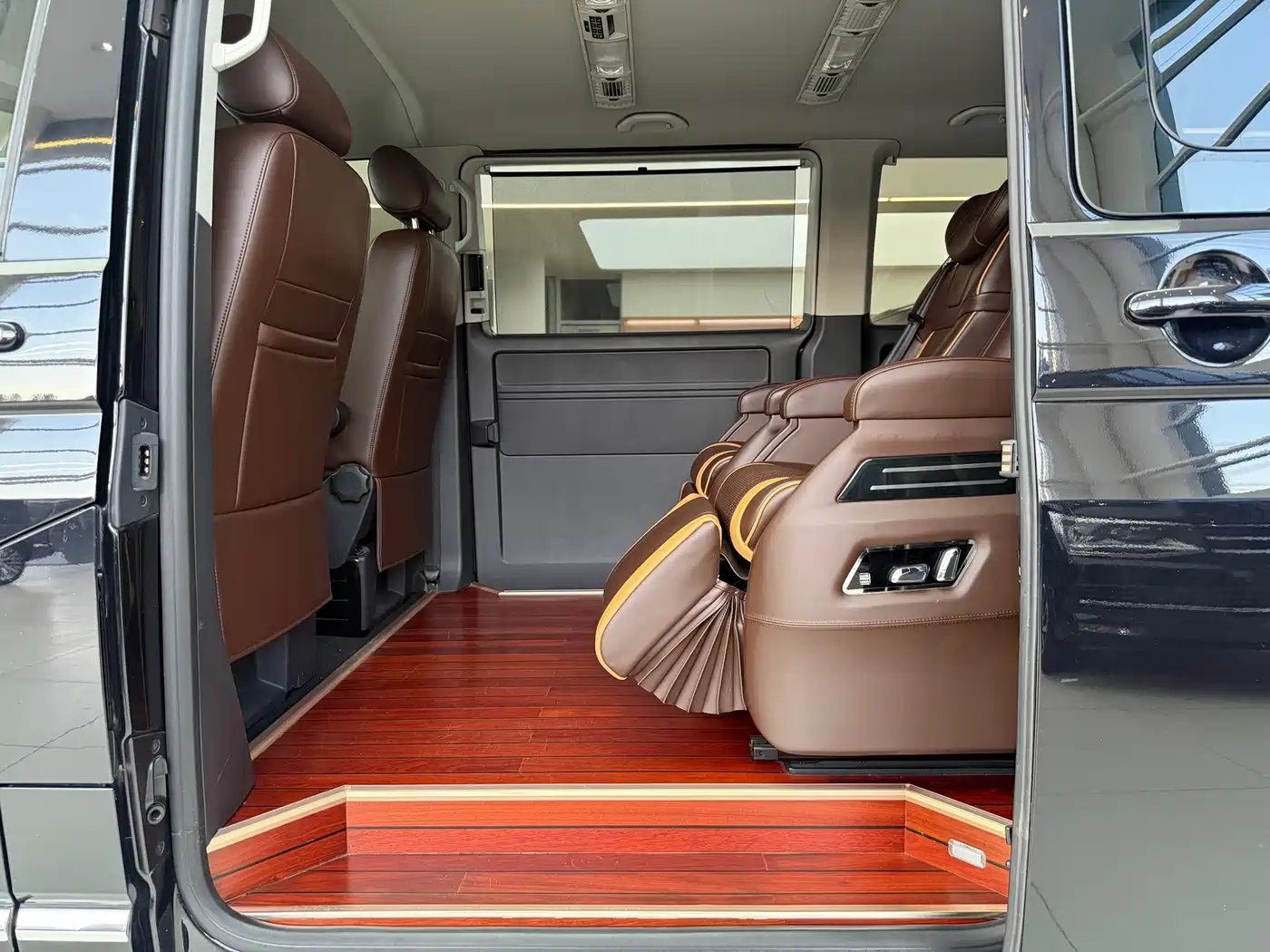 Volkswagen Caravelle, миниатюра 18