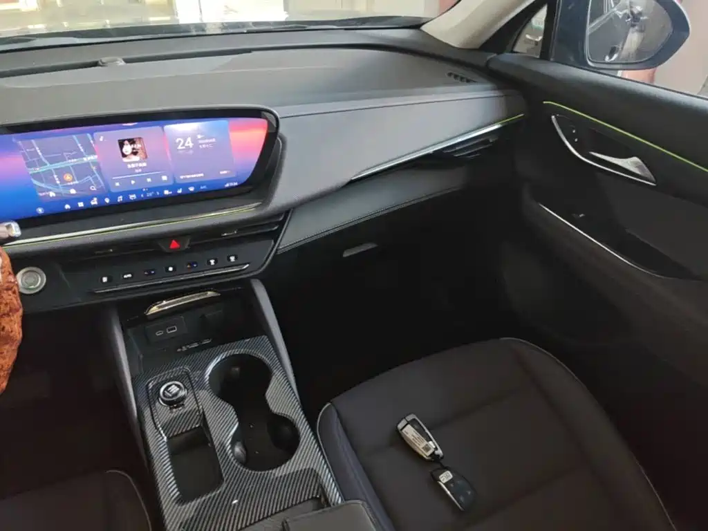 Buick Envision Plus 2026 2026 Envision Plus 28T FWD Base
