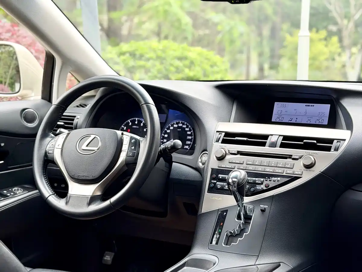 Lexus RX Classic 2013 270 Elegance фото 7