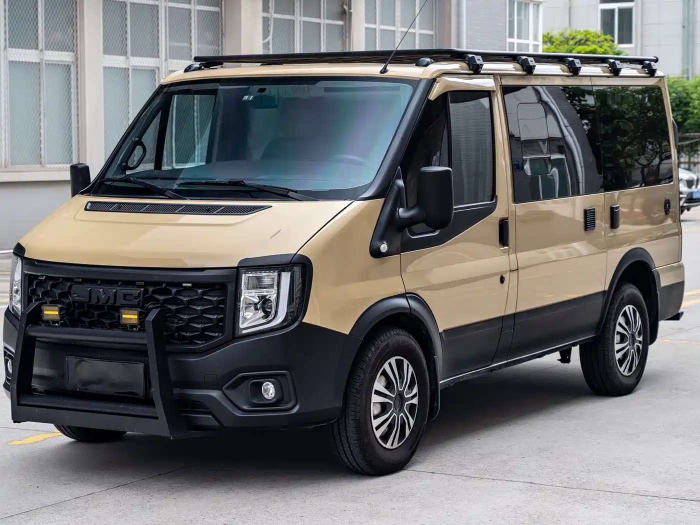 Jiangling JMC Fushun 2024 Commercial Operation Modified Vehicle 2.0T Auto Business Comfort 10-Seater