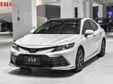 Фото 1 - Toyota Camry