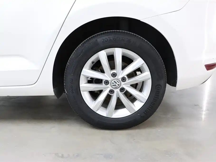 Volkswagen Touran 2018 Touran L 280TSI DSG Comfort 7-seater China V фото 33