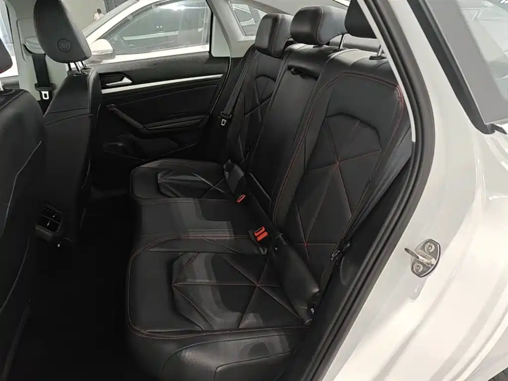 Volkswagen Lavida 2024 Model 300TSI DSG Starlight Leading Edition фото 17