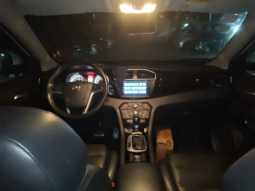 MG Roewe RX5 2017 2015 2.0TGI TST 4WD Flagship Edition
