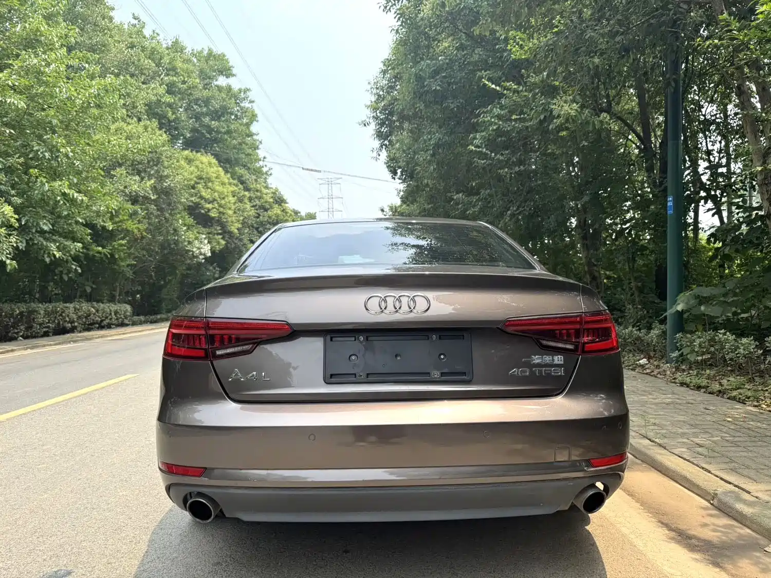 Фото 5 - Audi A4L