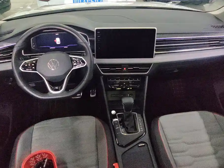 Volkswagen Tiguan L 2022 330TSI Automatic 2WD R-Line Flagship Edition фото 12