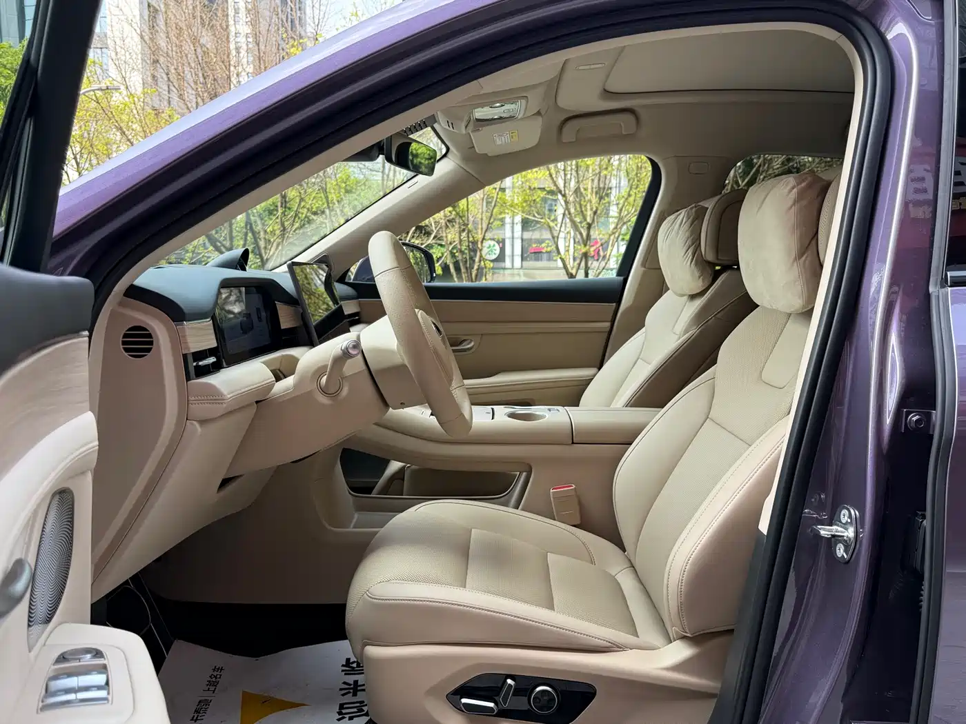 AITO Wenjie AITO M5 2025 Extended Range Ultra AWD фото 8