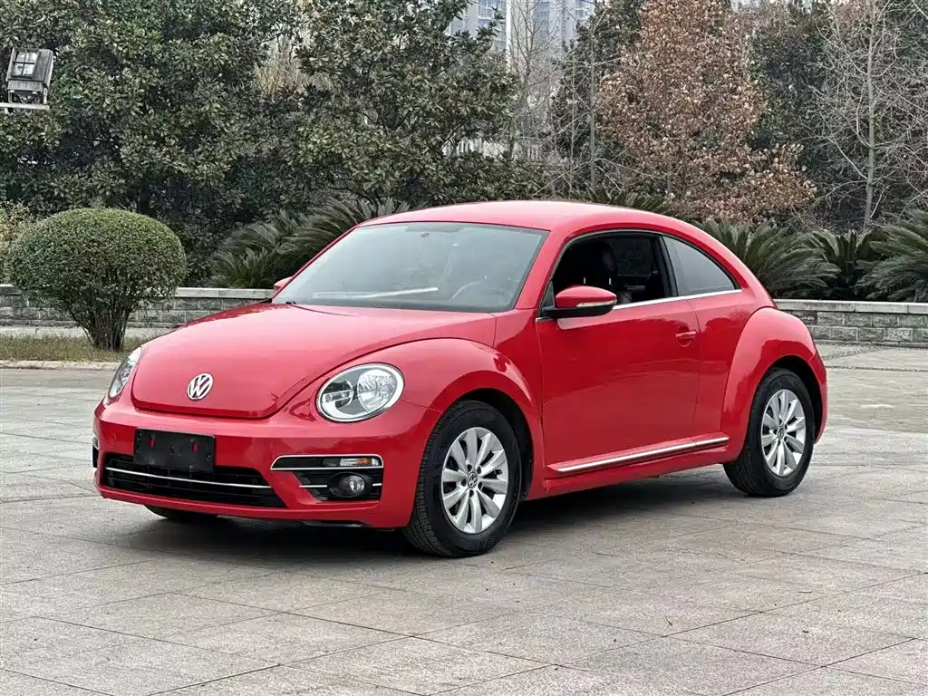 Volkswagen Beetle 2017 180TSI Enjoy фото 2