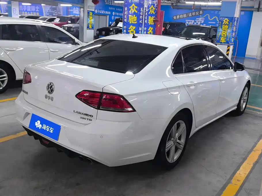 Volkswagen Lamando 2017 280TSI DSG Comfort Edition фото 3