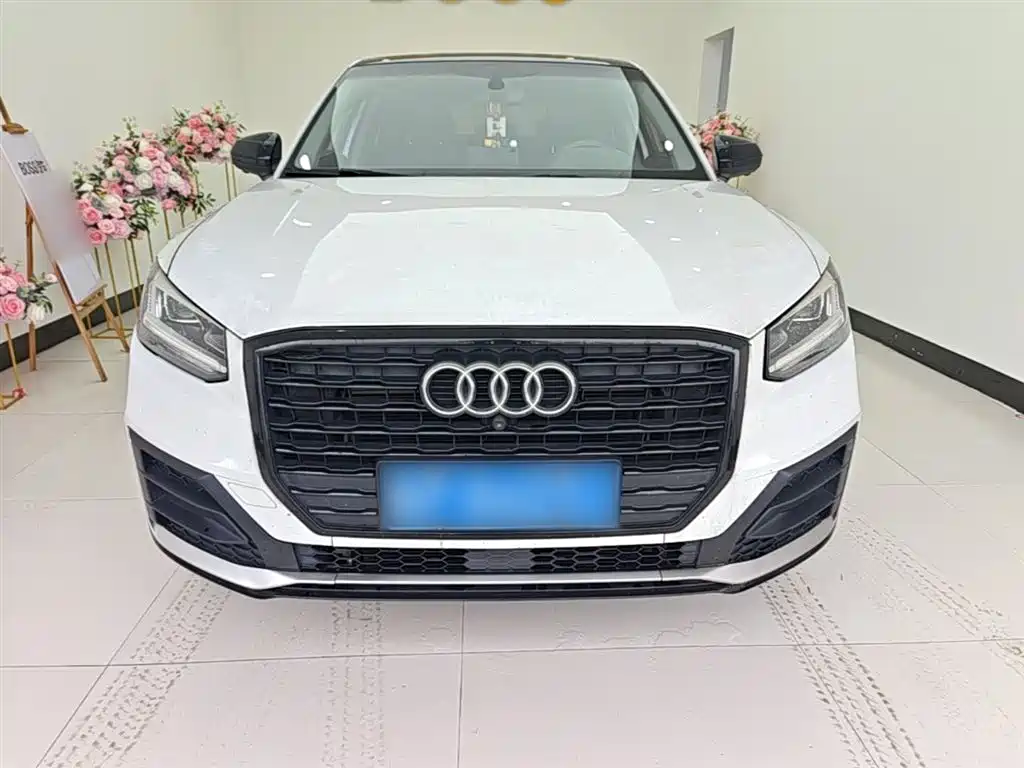 Audi Q2L 2018 35 TFSI Launch Exclusive Edition China VI фото 3
