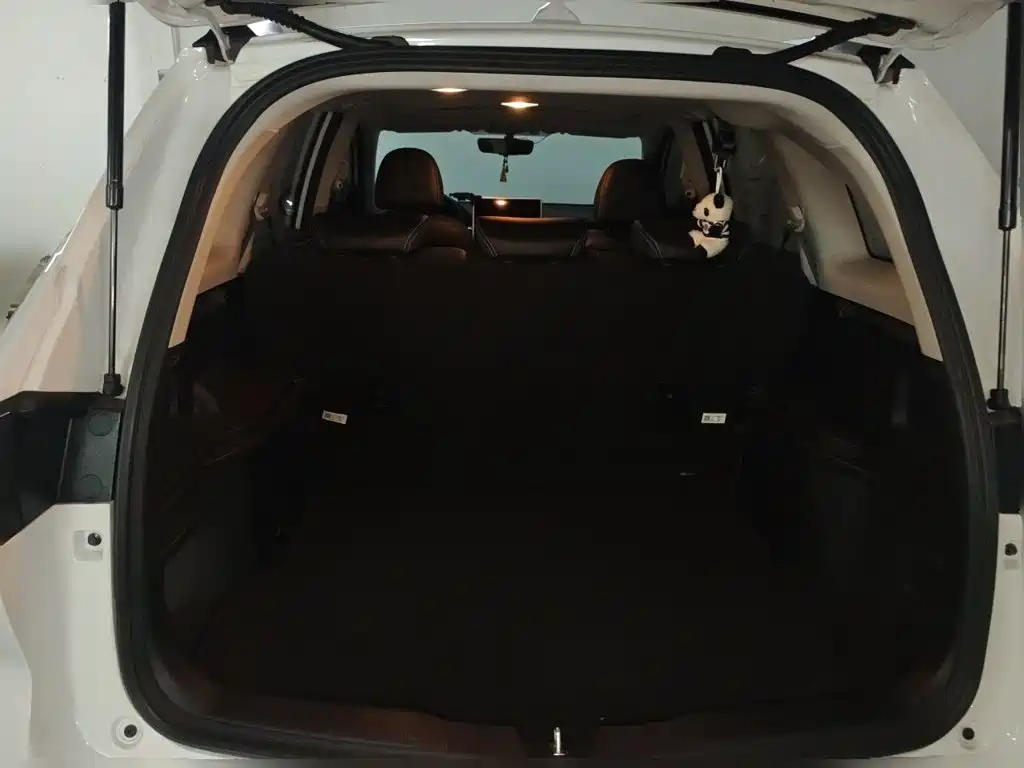 Haval M6 2024 2023 PLUS 1.5T Manual Luxury Smart Connect