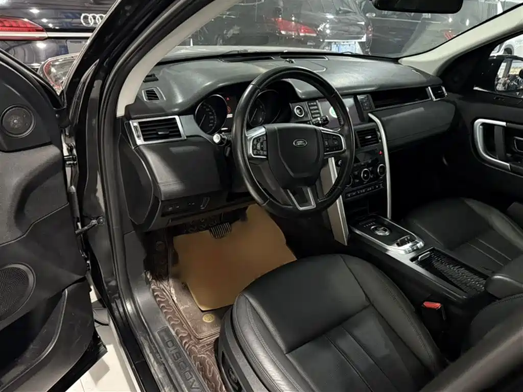Land Rover Discovery Sport 2018 240PS SE Edition фото 17