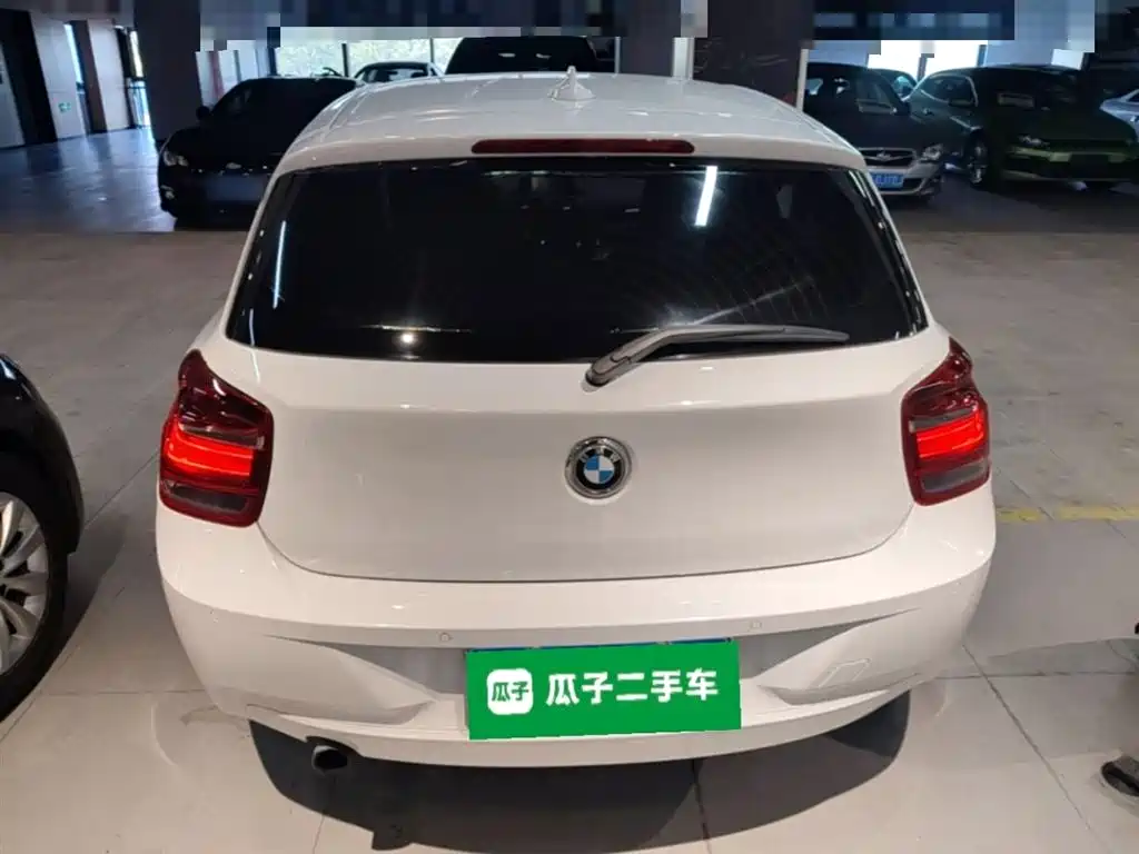 BMW 1 Series (Import) 2013 Facelift 116i Urban Model фото 6