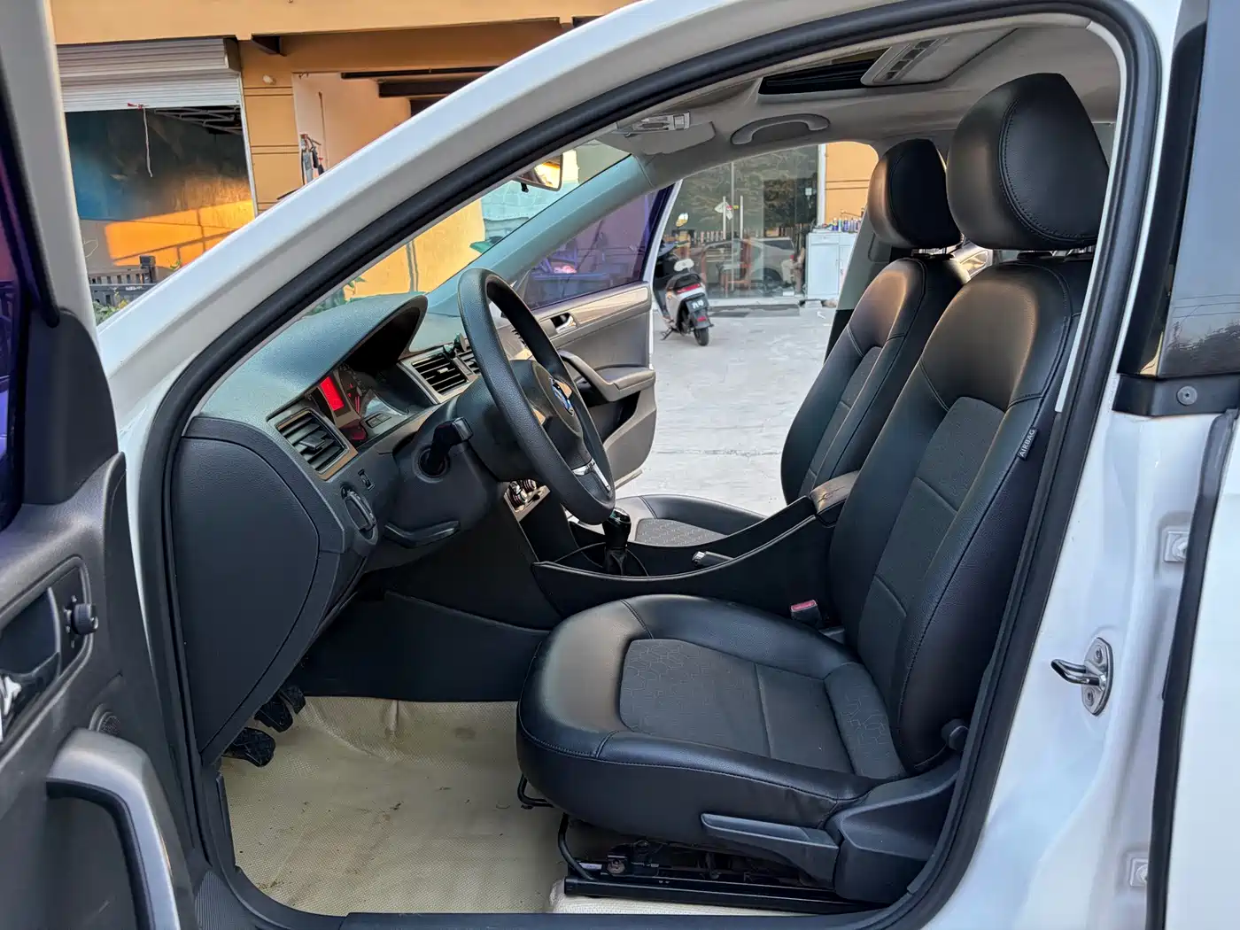 Volkswagen Santana 2013 2013 1.4L Manual Comfort Edition