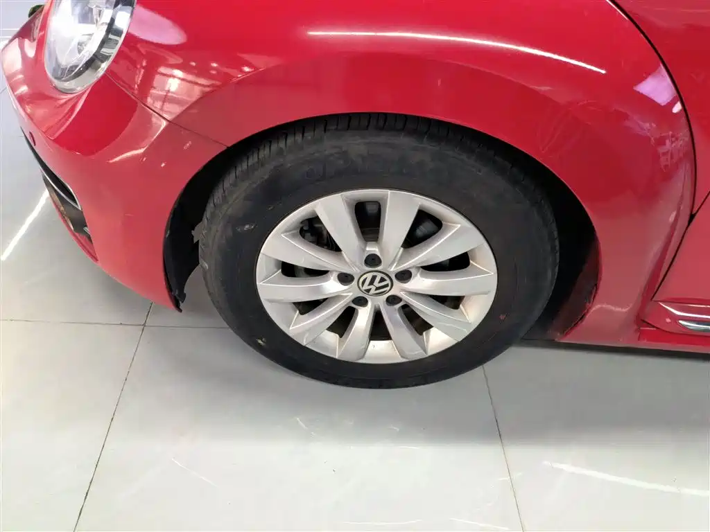 Volkswagen Beetle 2018 180TSI Easy Joy Edition фото 23