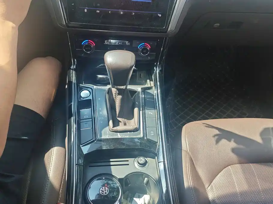 Volkswagen Phideon 2023 2021 380TSI Luxury Edition