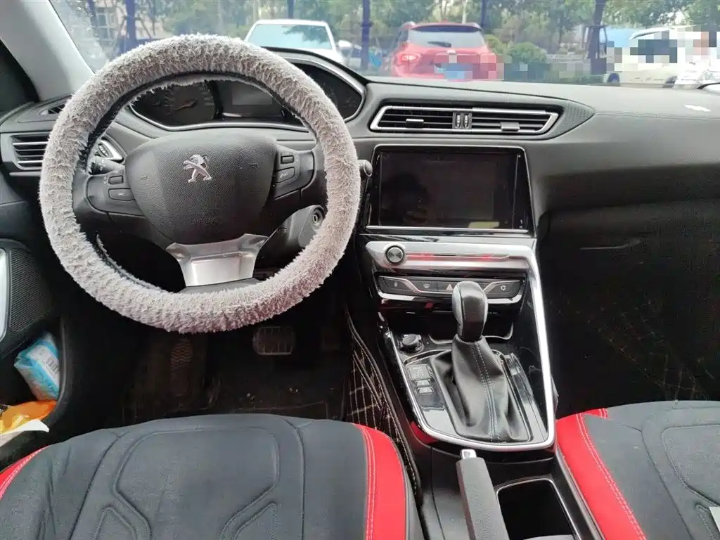 Peugeot 308 2018 230THP Auto Luxury Edition фото 23