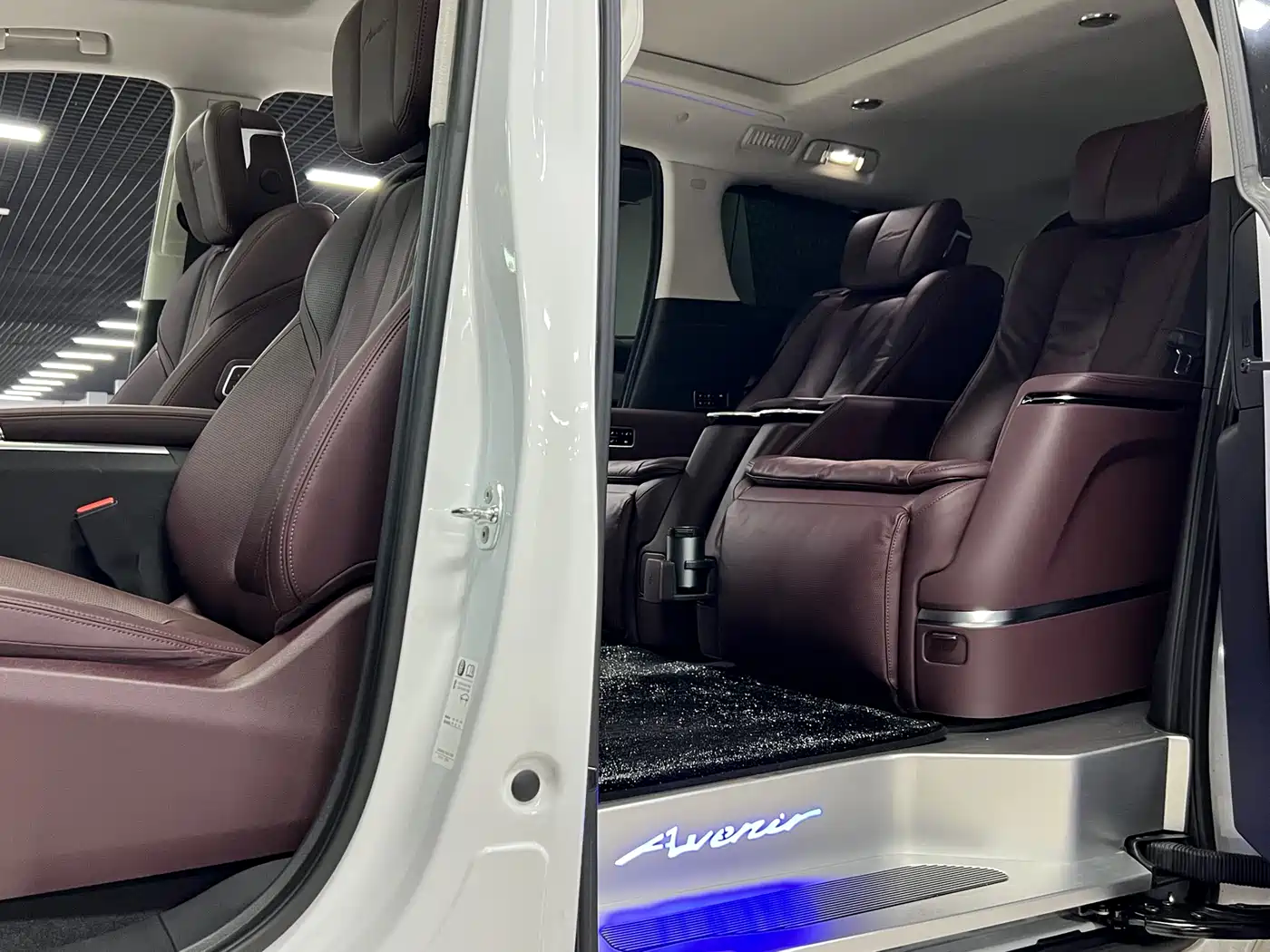 Buick Century 2025 2.0T 6-Seater World Edition фото 10
