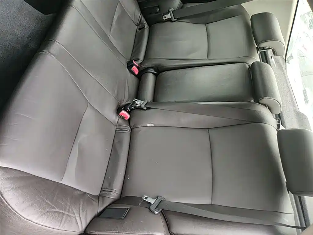 Toyota Reiz 2013 2.5V Elite Edition фото 17