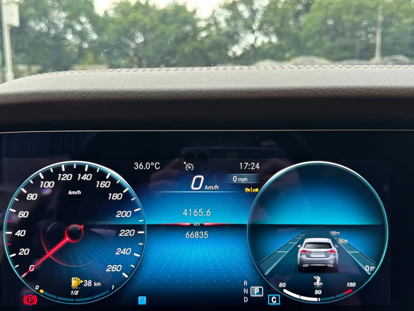 Mercedes-Benz E-Class, миниатюра 14