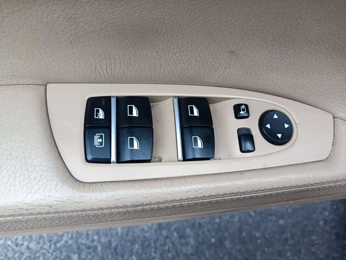 BMW 7 Series 2009 740Li Premium фото 22