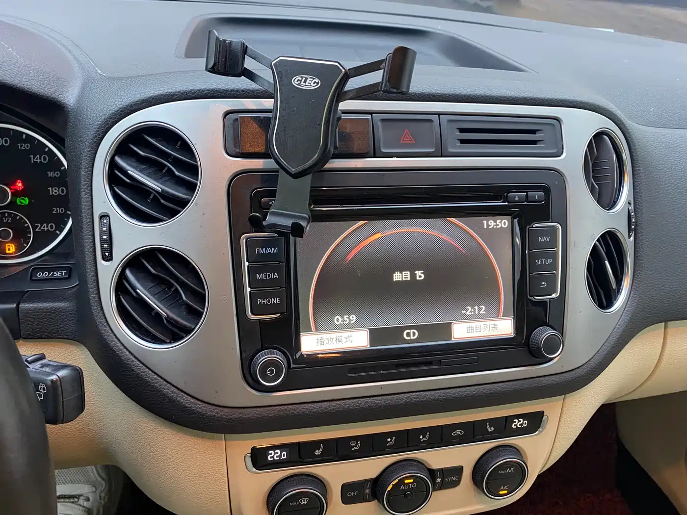 Volkswagen Tiguan 2013 1.8TSI Auto 4WD Luxury фото 20