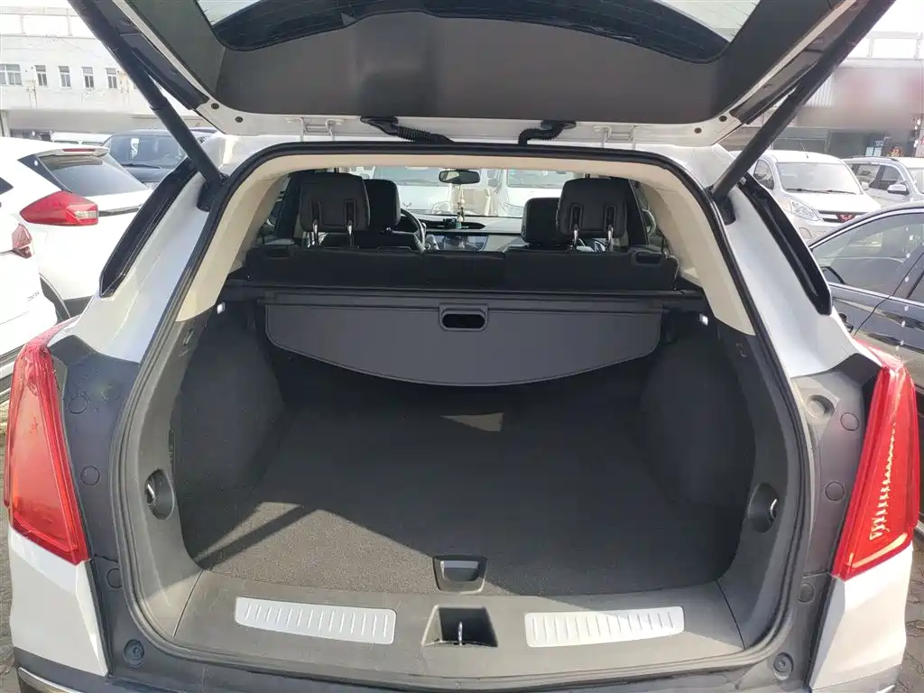 Cadillac XT5 2016 25T Luxury Model фото 19