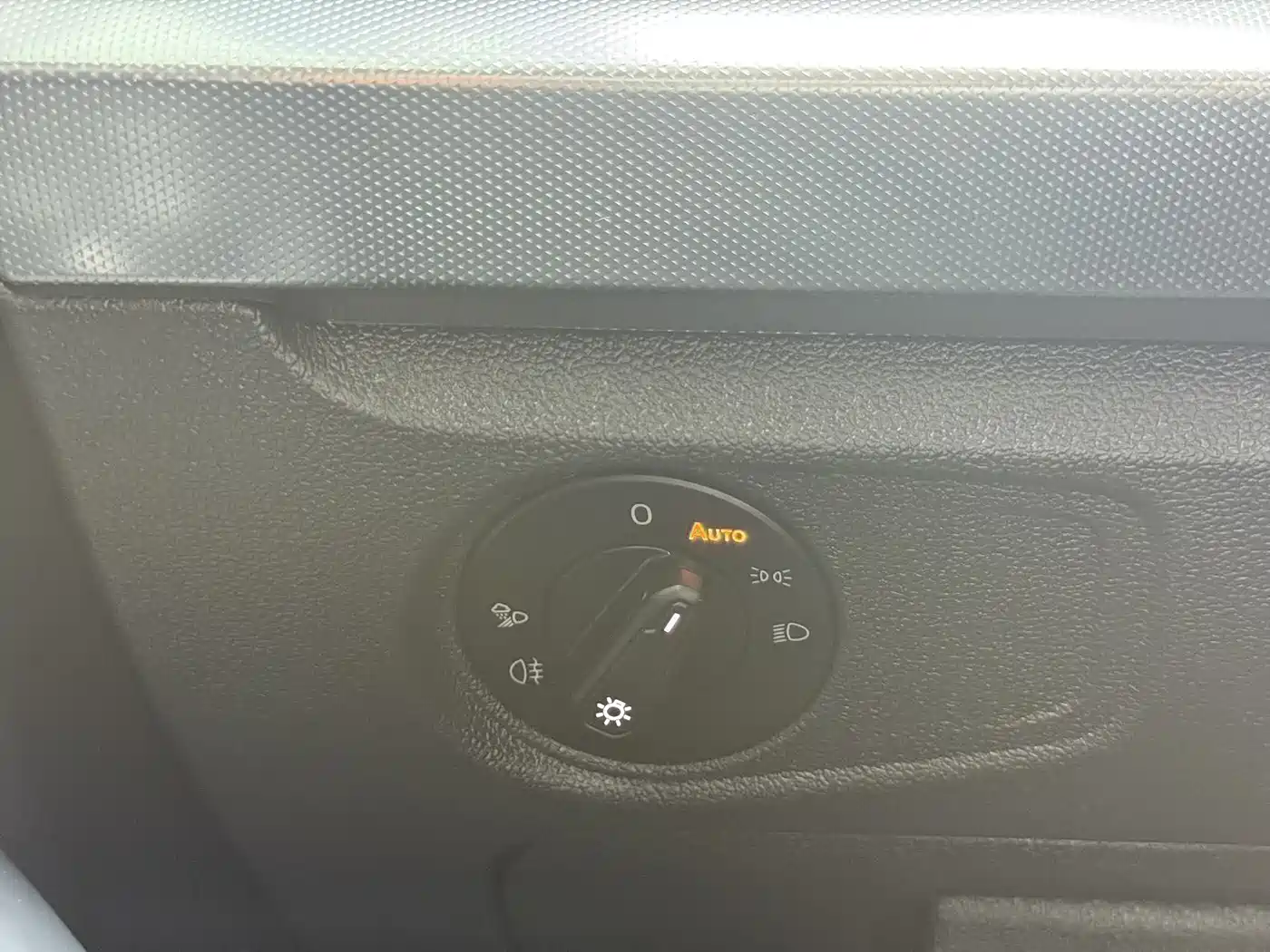 Volkswagen Passat 2024 280TSI Business Edition фото 20