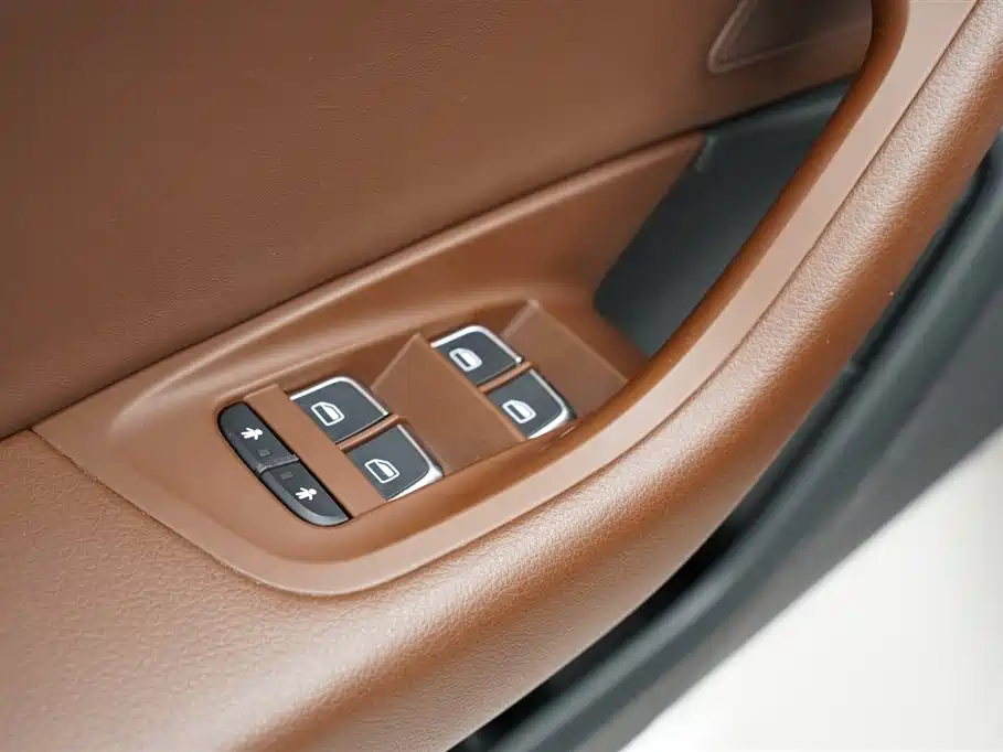 Audi A6L 2015 35 FSI quattro Comfort фото 20
