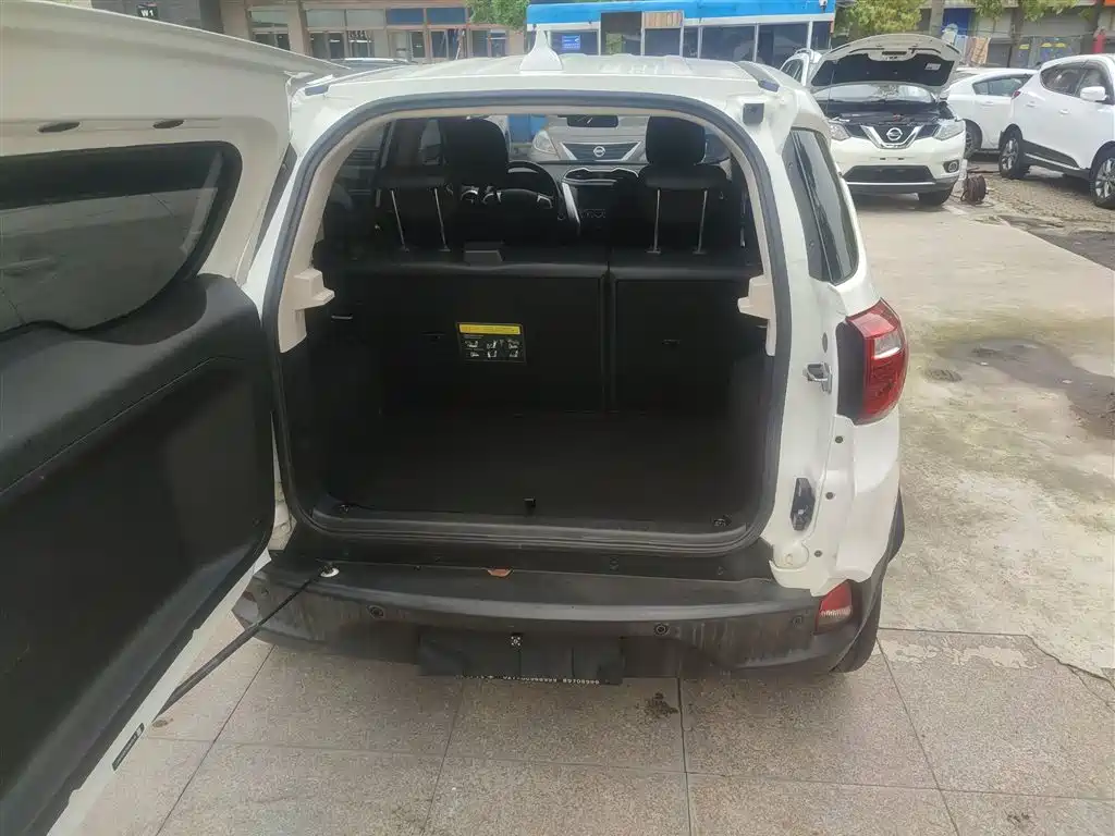 BYD Yuan 2016 1.5L Automatic Luxury фото 19