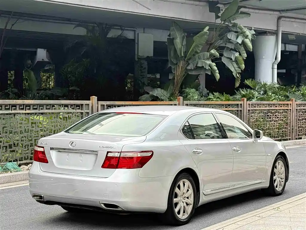 Lexus LS 2006 Model 460 фото 4