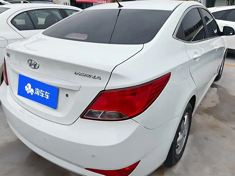 Hyundai Verna 2014 1.4L Automatic Smart GLS фото 3