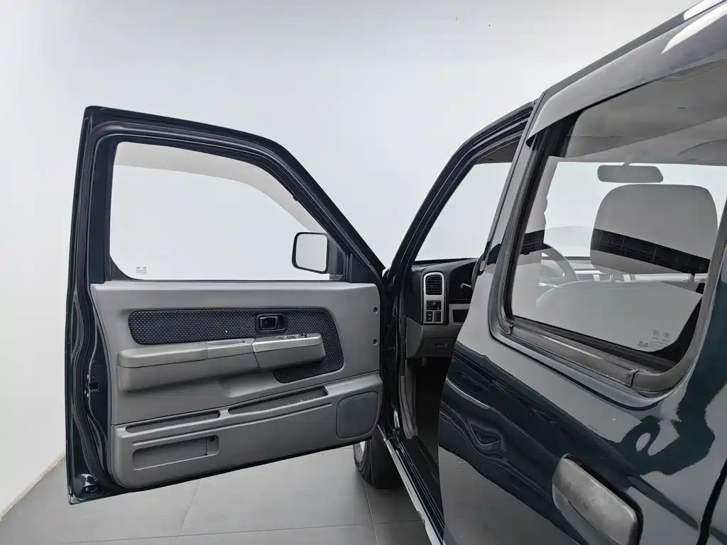 Dongfeng Ruiqi 2016 2015 2.8T Xingye Edition 2WD Standard ZD28D11-4DA