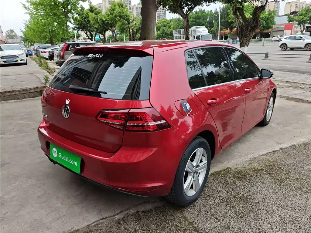 Volkswagen Golf 2017 230TSI Auto Comfort Millionth Anniversary Edition фото 7