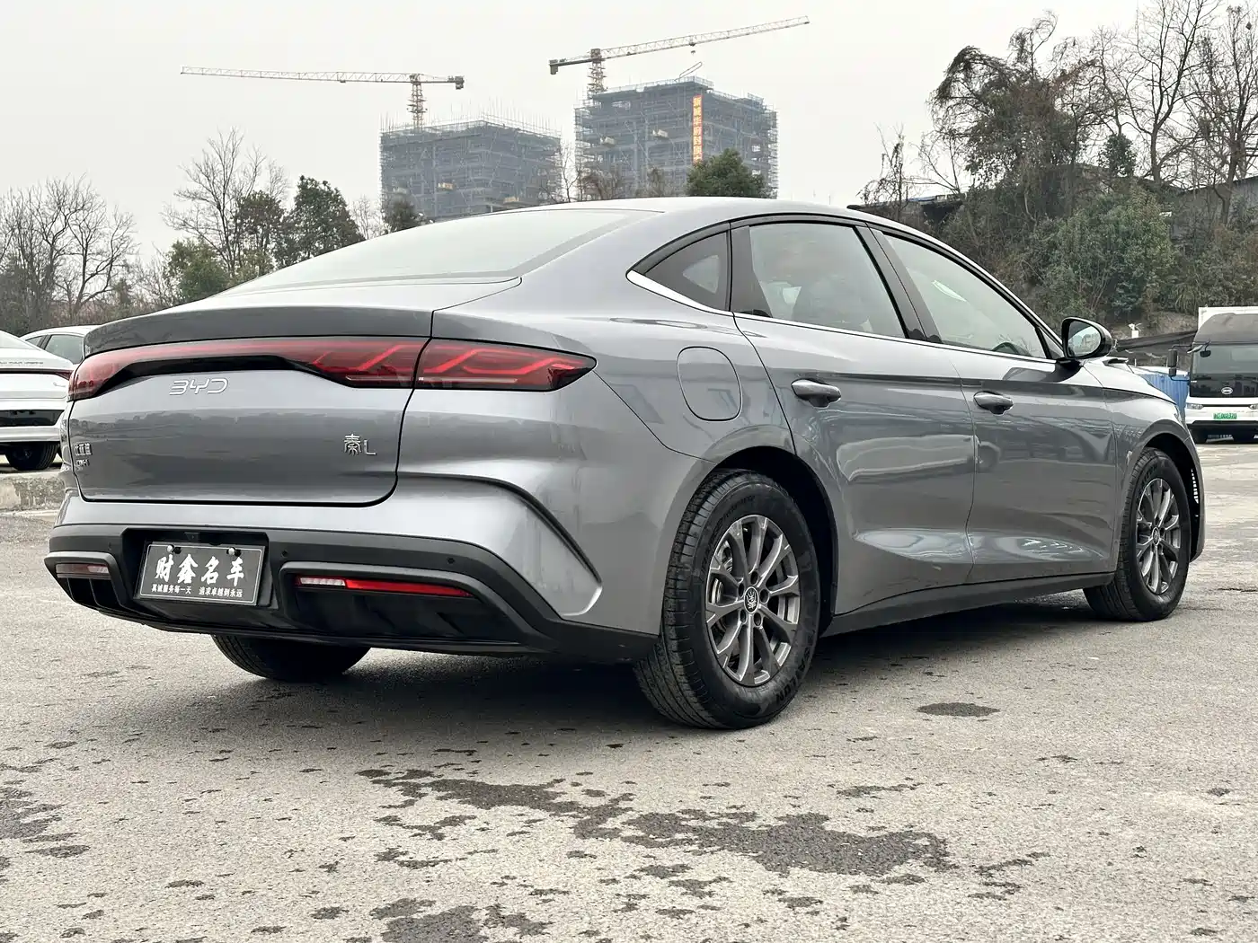 BYD Qin L 2024 DM-i 80KM Leading Edition фото 16
