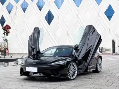 McLaren GT