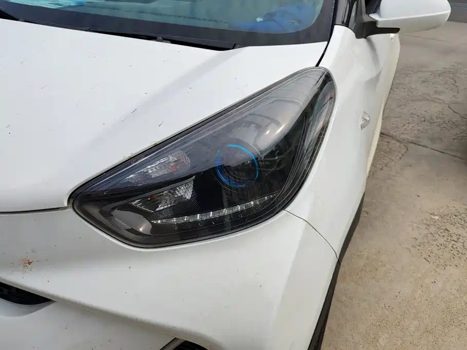 QQ New Energy Little Ant 2019 2019 4-Seater Smart Enjoy Edition 35kWh
