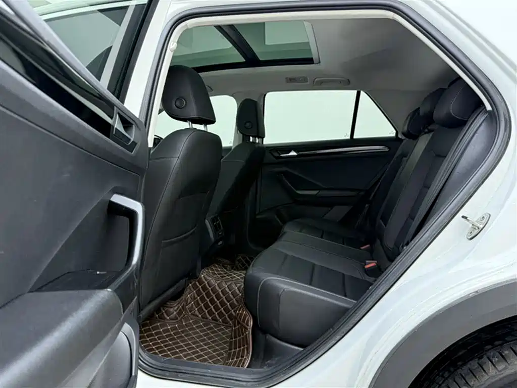 Volkswagen T-ROC 2020 280TSI DSG 2WD Comfort фото 14