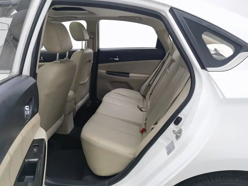 Changan Eado 2014 2014 1.6L Manual Luxury