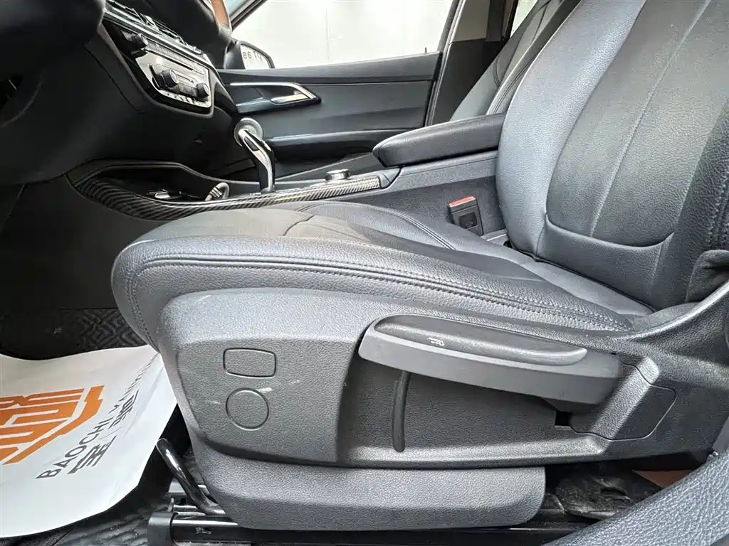 BMW 1 Series 2021 120i M Sport фото 15
