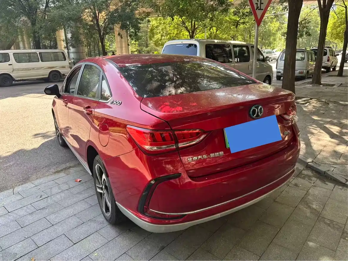 BAIC Beijing EU5 2019 2018 R500 Smart Wind Edition