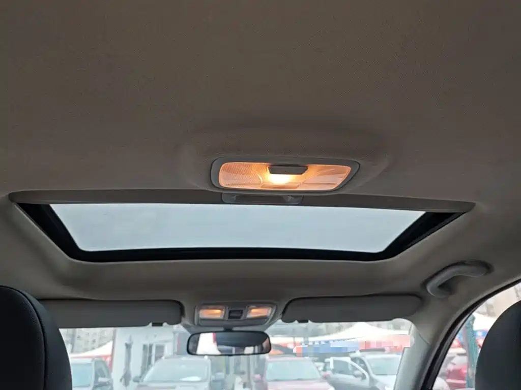 Hyundai Beijing Hyundai ix35 2015 2.0L Automatic 2WD Smart Type China IV фото 18