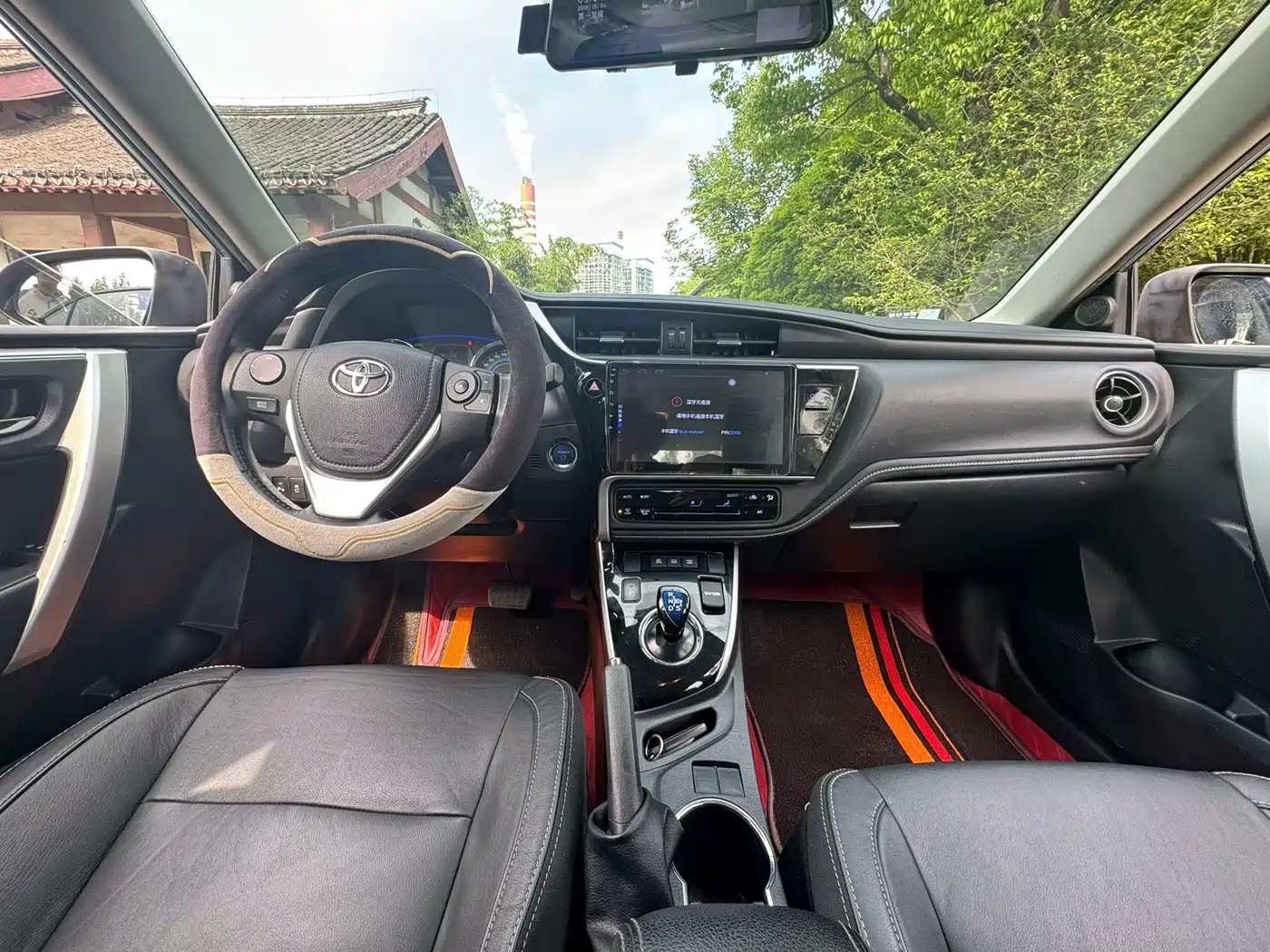 Toyota Corolla 2017 Facelift Hybrid 1.8L E-CVT Elite Edition фото 6