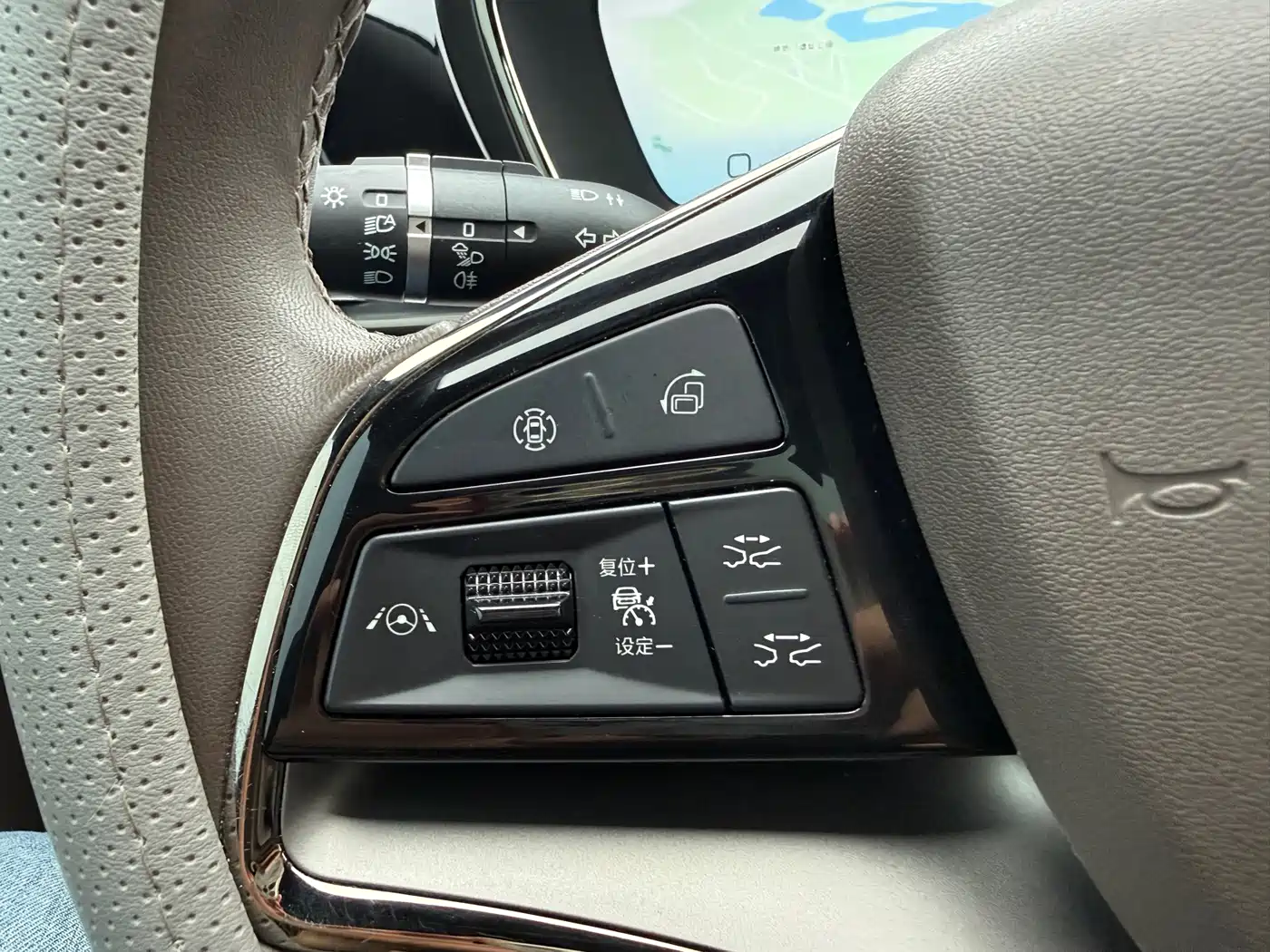 BYD Han 2023 EV Champion Edition 605KM FWD Premium фото 17
