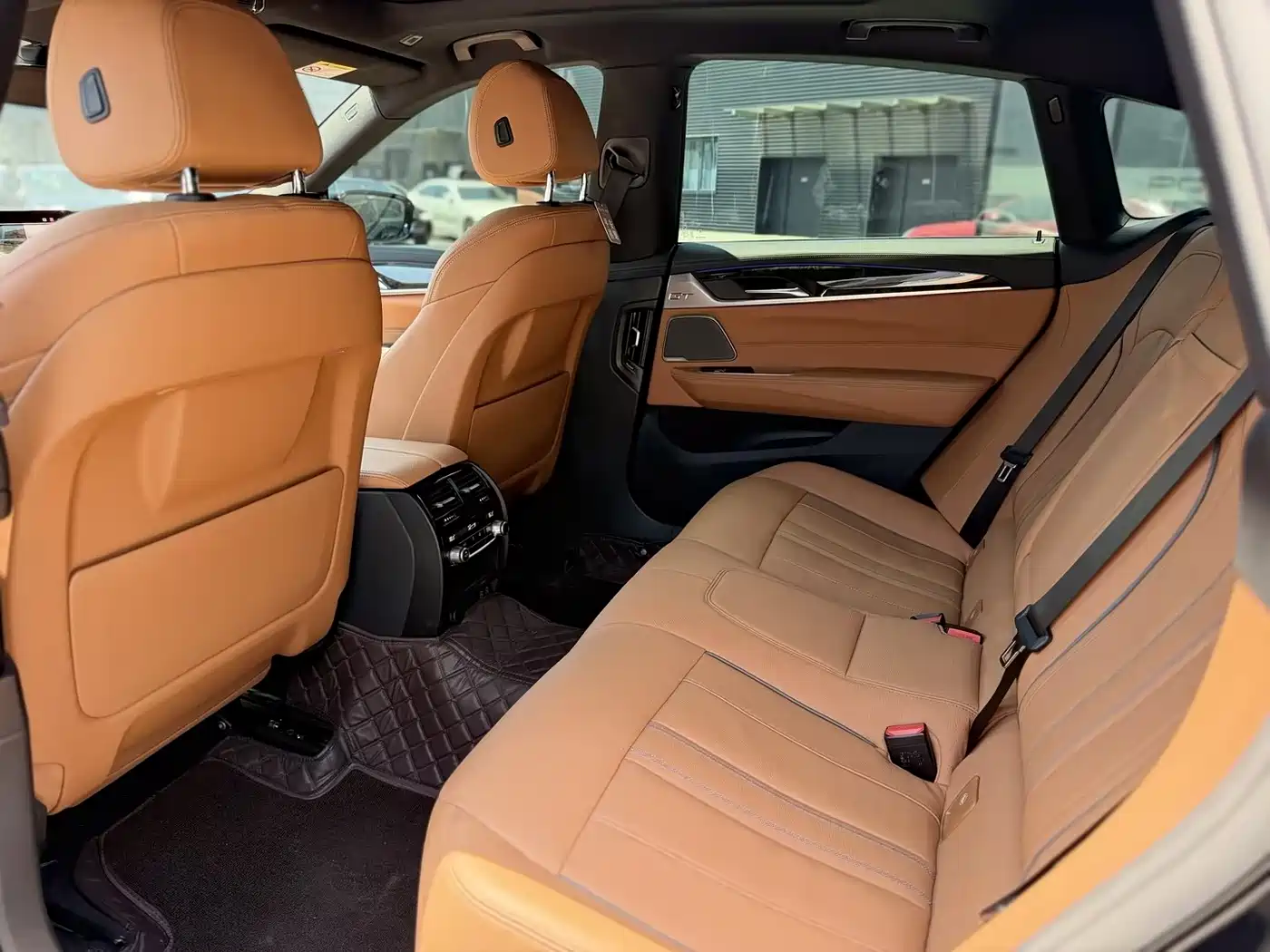BMW 6 Series GT 2022 Model 630i M Sport Package фото 9