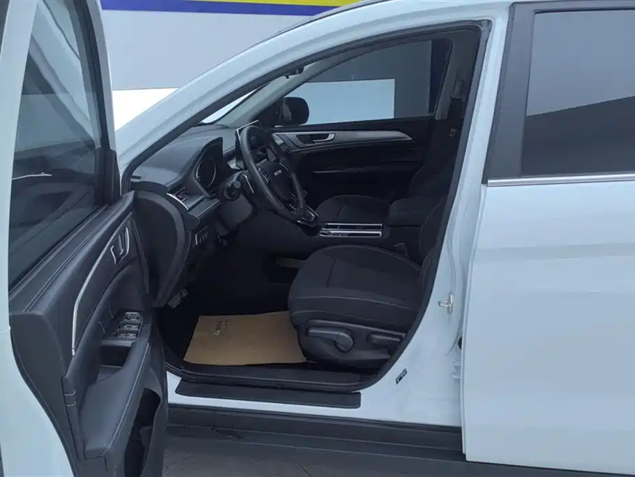 Haval M6 2023 PLUS 1.5T DCT Elite Smart Connect фото 9