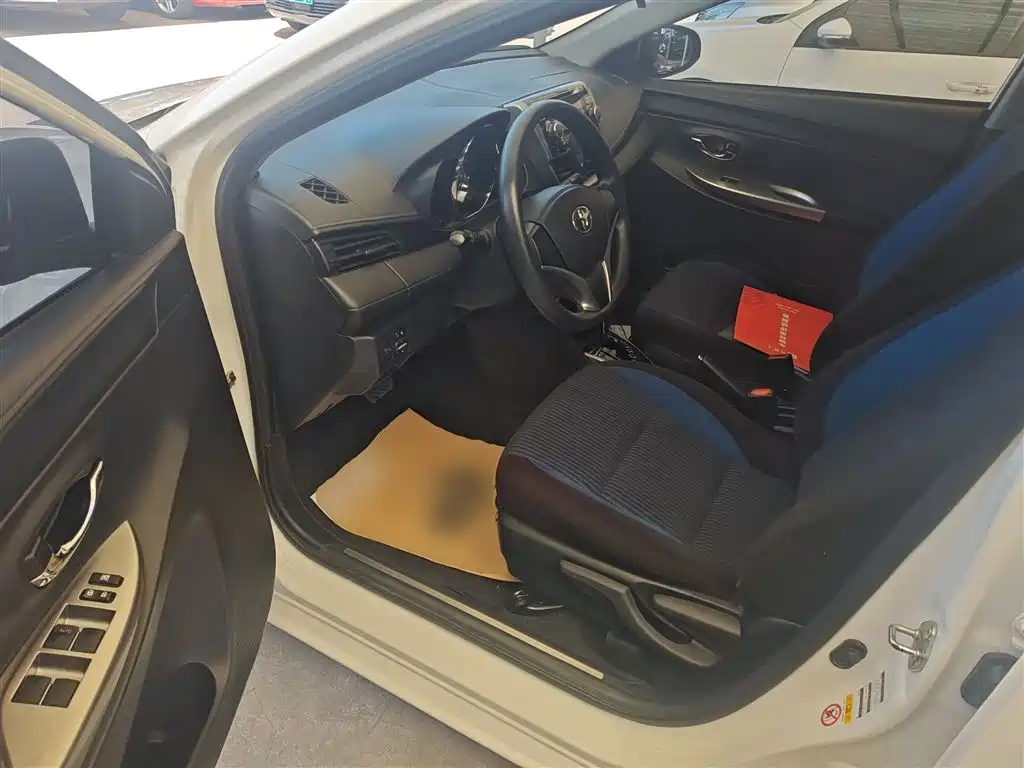 Toyota YARiS L Zhi Xuan 2016 Facelift 1.5G CVT Dynamic Edition фото 16